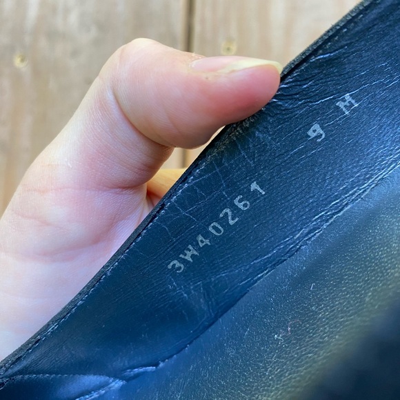 Authentic NWOT Stuart Weitzman suede kitten witch heels - Picture 5 of 6